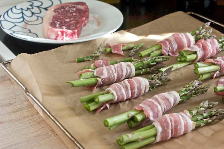 bacon-asparges-boef-hvidloegssmoer2
