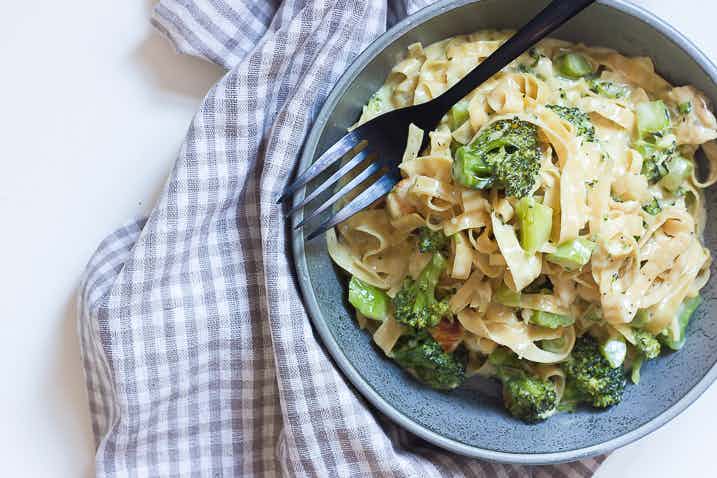 pasta-alfredo-kylling-broccoli-2